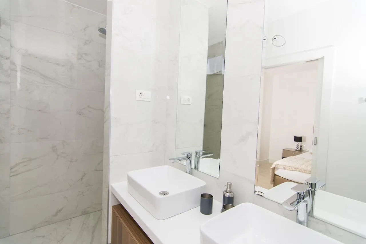Villa 23 B Heated Pool Trogir 0*,