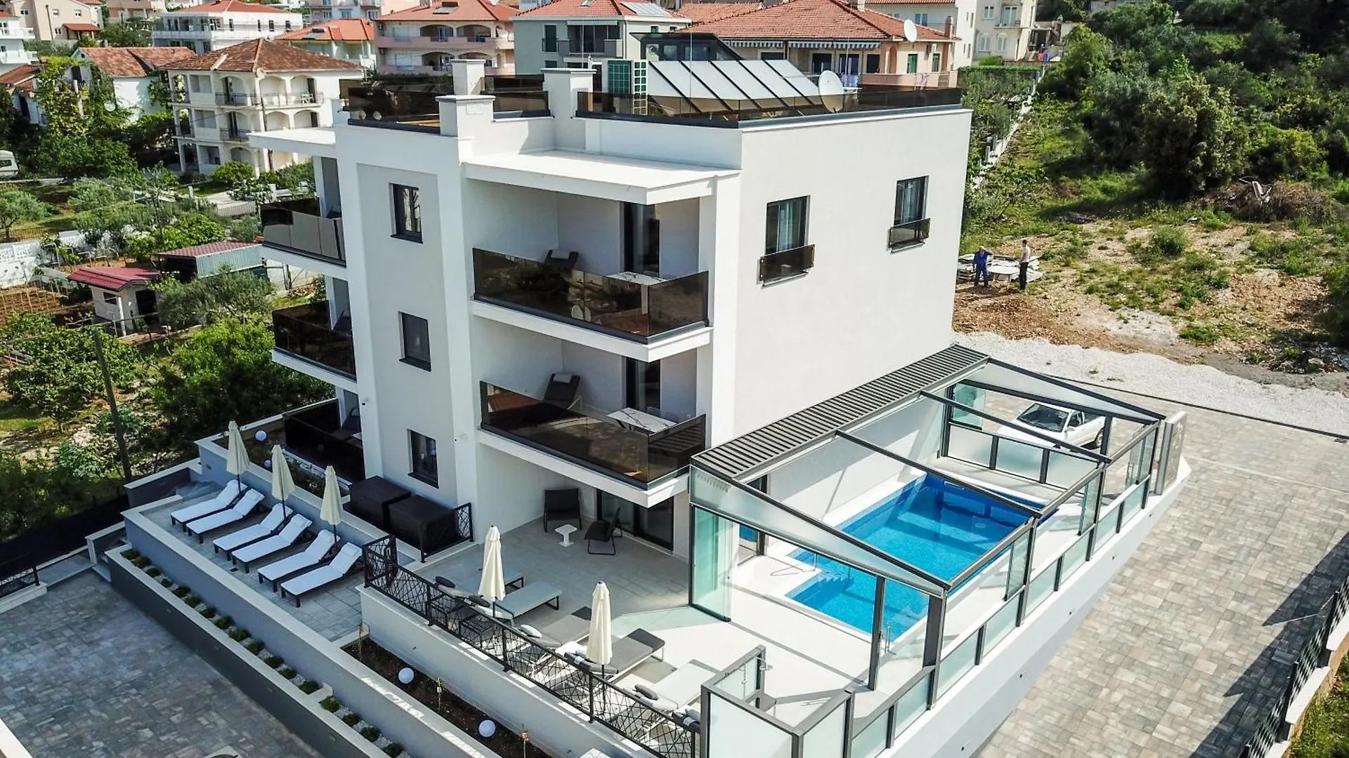 Villa 23 B Heated Pool Trogir Apartment