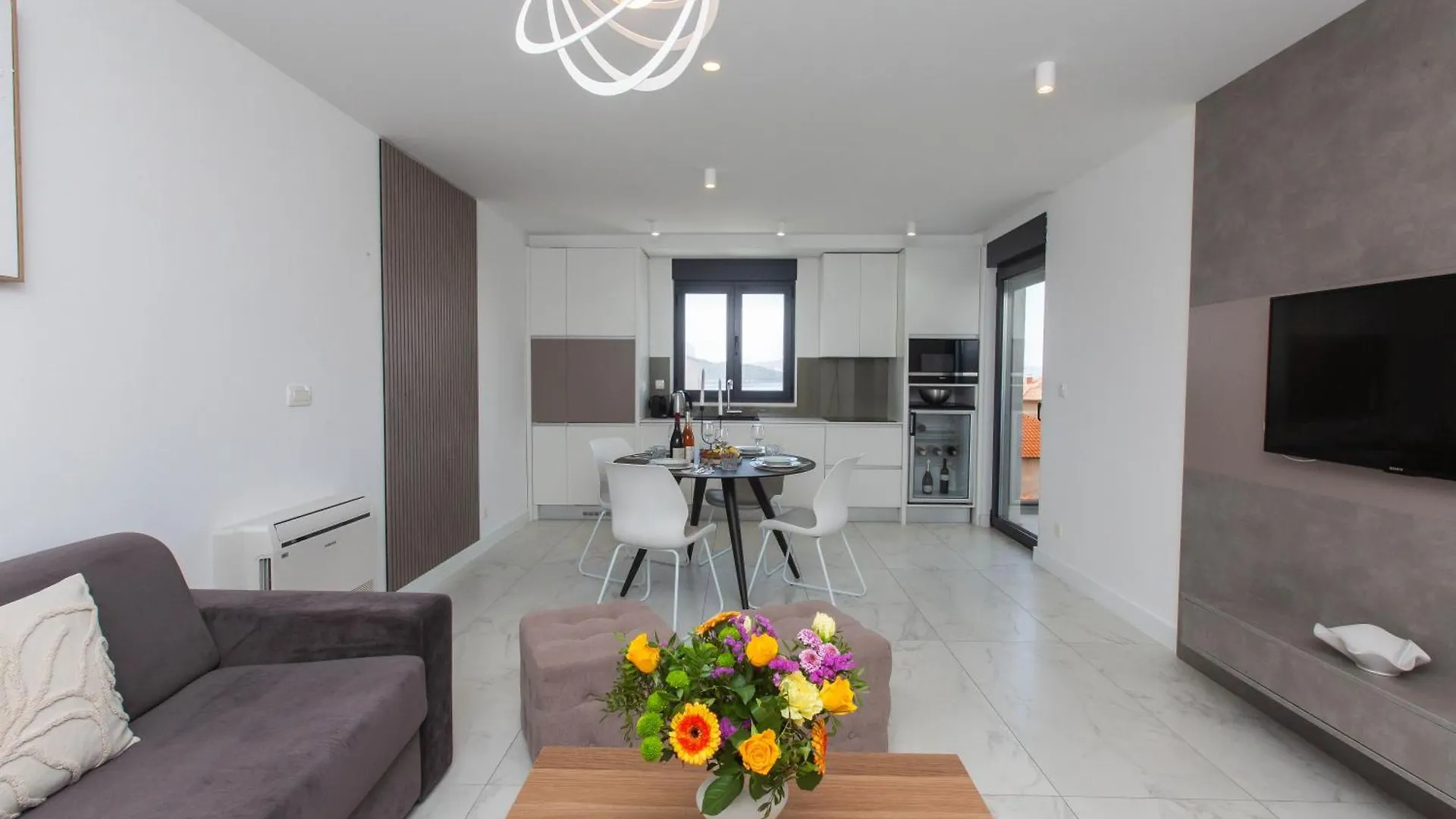 Villa 23 B Heated Pool Trogir Apartment