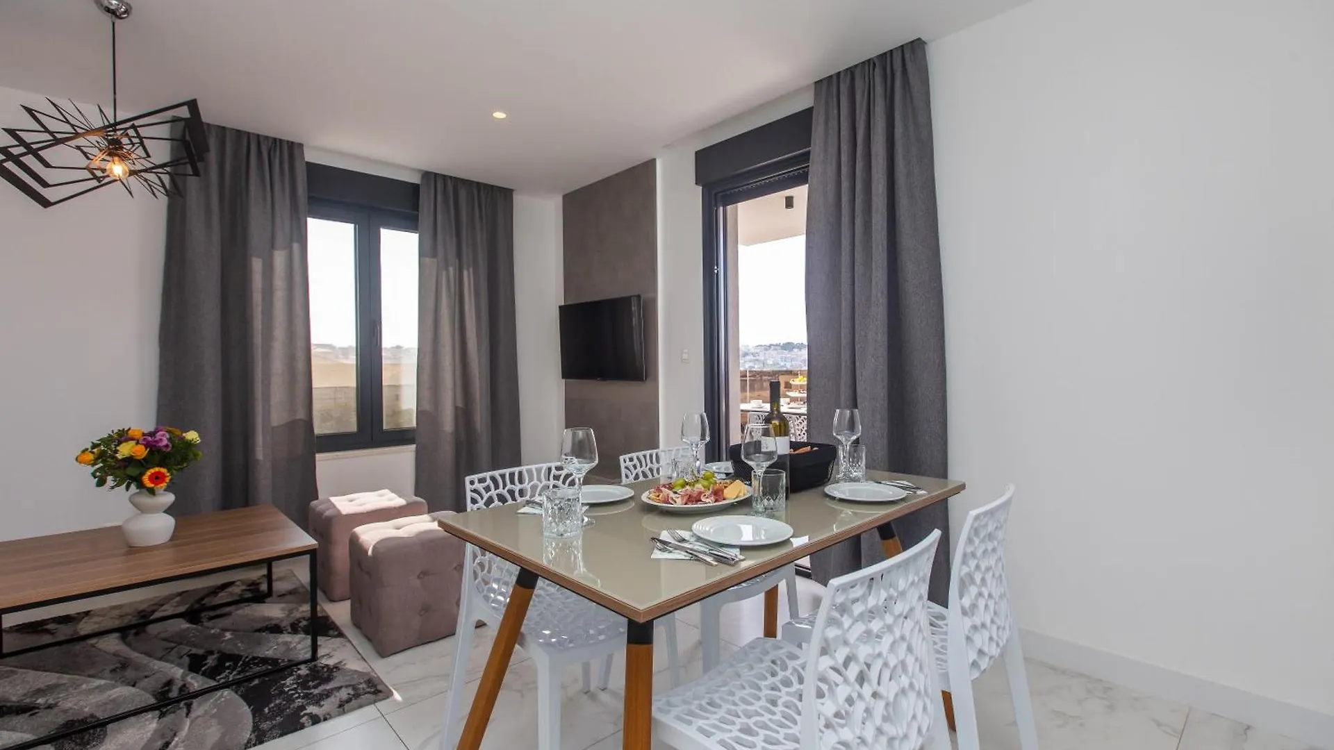 Villa 23 B Heated Pool Trogir Apartment